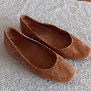 Vionic Orinda Suede Ballet Shoes